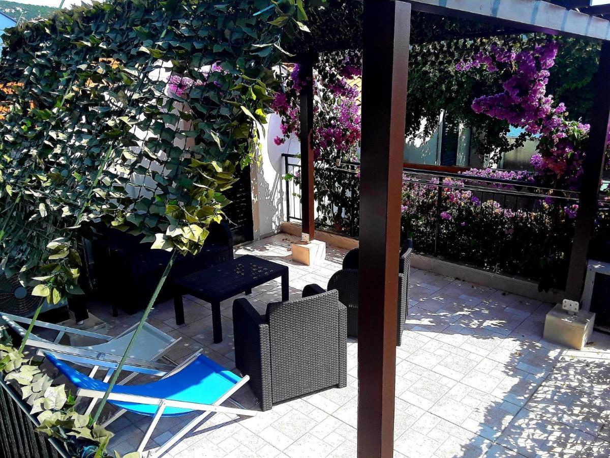 Holiday Home By The Sea - Nina & Kate สตอน ภายนอก รูปภาพ